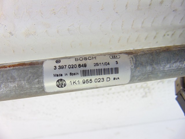 1K1955119B Motor del limpiaparabrisas  disponible Málaga