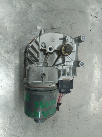 1K1955119E Motor limpiaparabrisas  en stock Granada