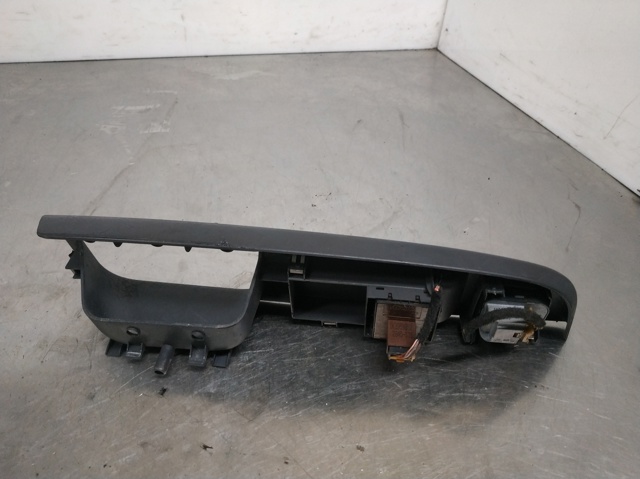 VAG 1K3959857 Unidad de control de elevalunas delantera izquierda  disponible Valladolid
