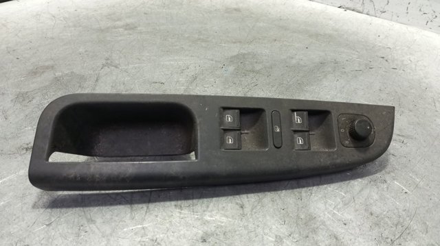 1K4868049C VAG Manija interior de puerta delantera izquierda  en stock Córdoba