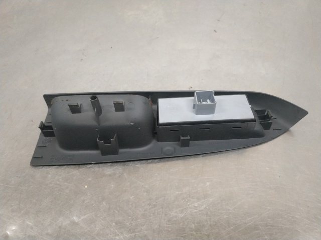 VAG 1K4959857B Interruptor de elevalunas delantera izquierda comprar Tarragona