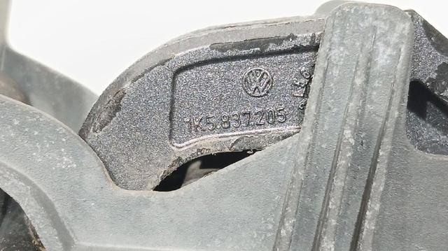 1K5837205 Manija exterior de puerta trasera  disponible Utrera