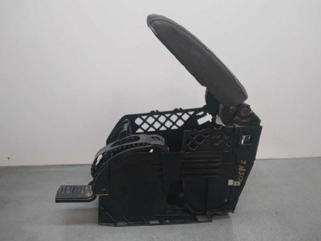 1K5864251B VAG