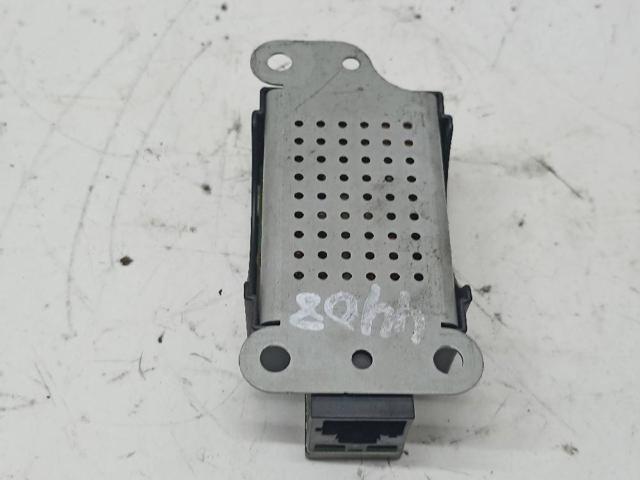 VAG 1K6035570F Amplificador de señal de antena  comprar en Murcia