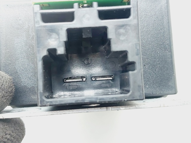 1K6035570F Amplificador de señal de antena  comprar en Reus