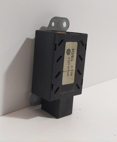 VAG 1K6035570F Amplificador de señal de antena  comprar en Albacete