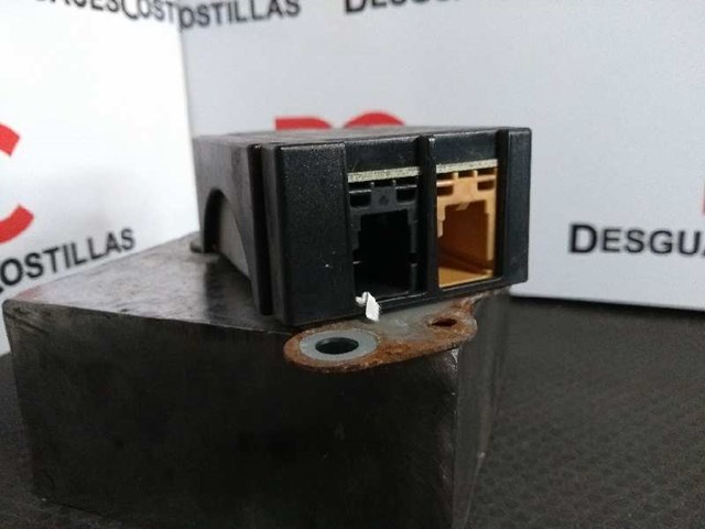 VAG 1K6035570F Amplificador de señal de antena  en stock Salamanca