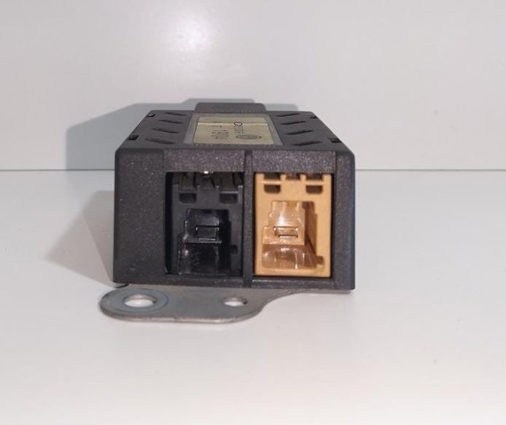 VAG 1K6035570F Amplificador de señal de antena  comprar en Murcia