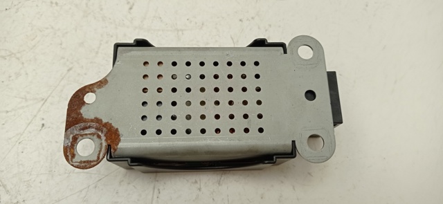 VAG 1K6035570F Amplificador de señal de antena comprar Tarragona