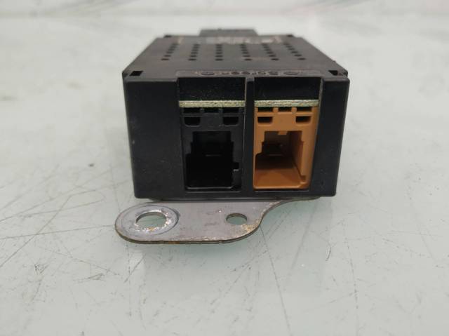 VAG 1K6035570F Amplificador de señal de antena  comprar en Ponferrada