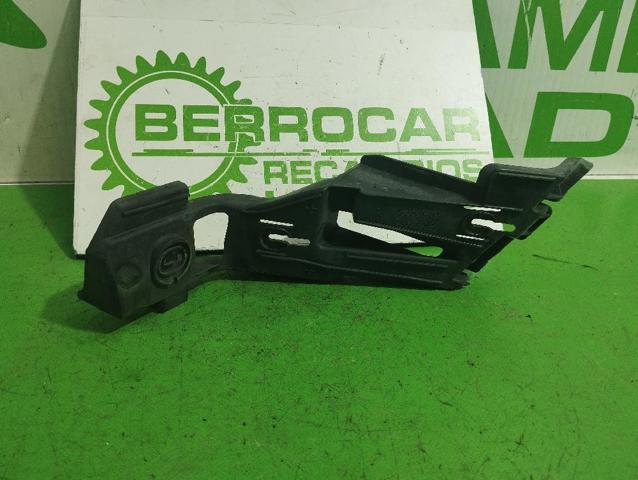 Defensa trasero 1K6807394EZT VAG