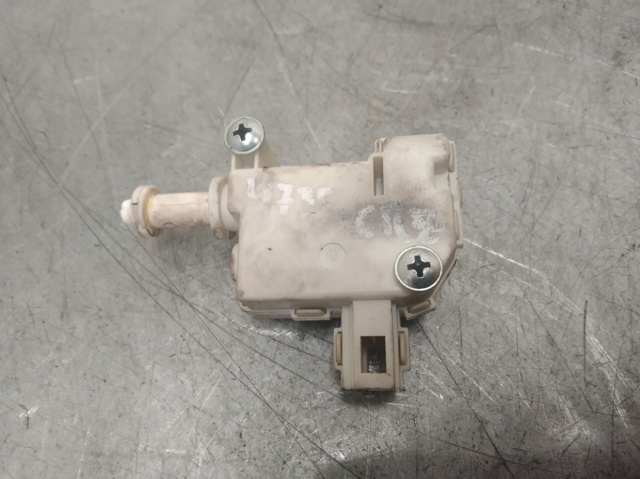 1K6810773 VAG Motor tapa combustible  en stock Gandía