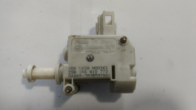 1K6810773 VAG Motor de apertura de tapa de combustible  comprar en Oviedo