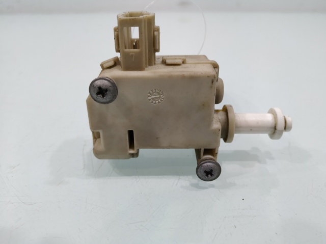 1K6810773 VAG Motor tapa combustible  en stock Córdoba