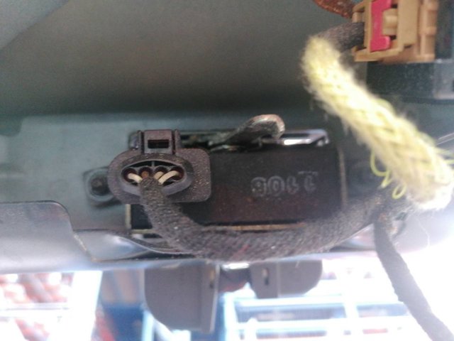 1K6827505F VAG Cerradura de maletero comprar Bilbao