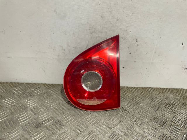 1K6945094E VAG Piloto trasero interior derecho  en stock Huelva