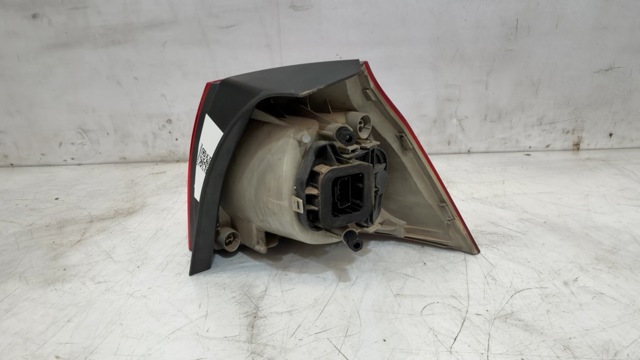 1K6945095E VAG Piloto trasero exterior izquierdo  disponible Vigo