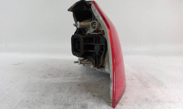 VAG 1K6945095N Piloto trasero exterior izquierdo  en stock Terrassa