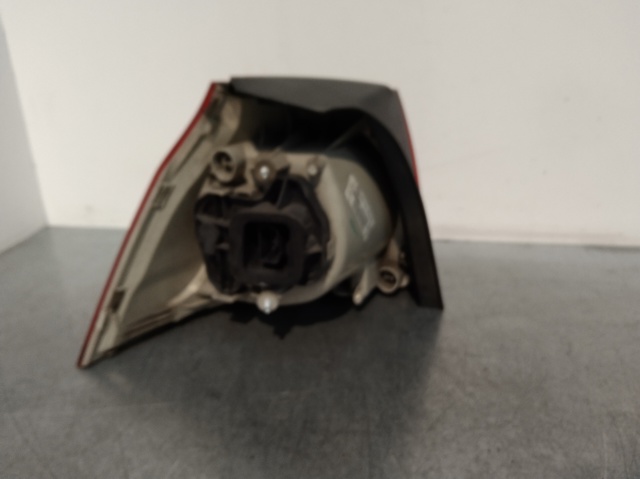 1K6945096G Piloto trasero exterior derecho  comprar en Pontevedra