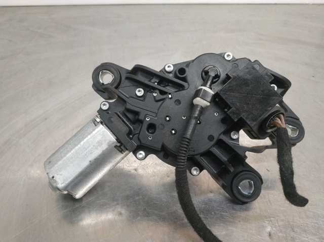 1K6955711C Motor del limpiaparabrisas trasero  disponible Málaga