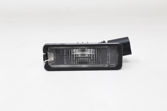 1K8943021 Luz matricula comprar Sevilla