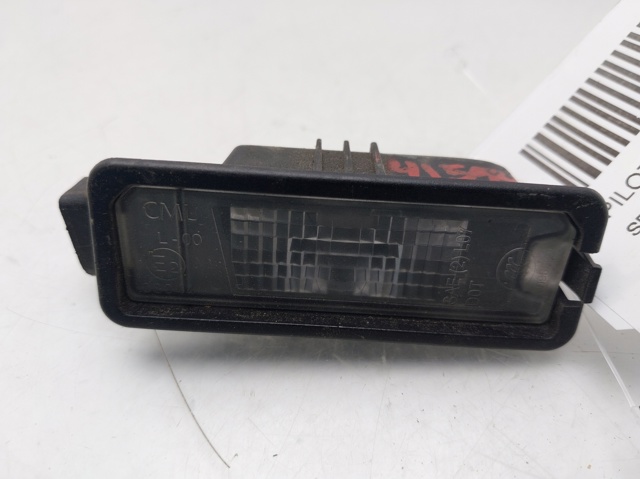 1K8943021 Luz de matrícula trasera  disponible Utrera
