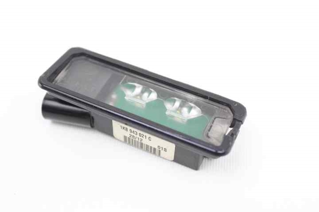 VAG 1K8943021C Luz de matrícula trasera  disponible Valladolid