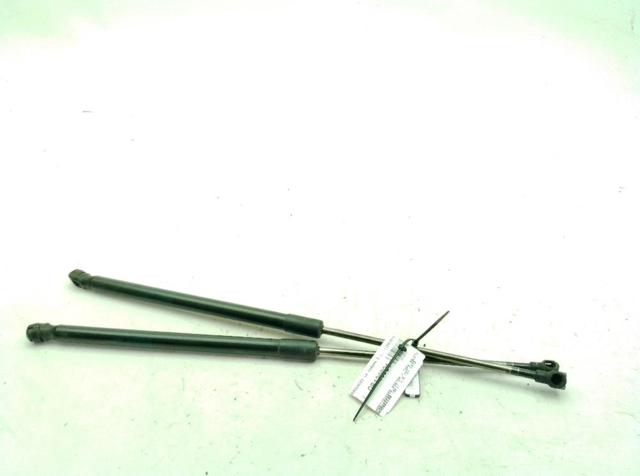 1K9827550A Amortiguador de la tapa del maletero  comprar en Zaragoza