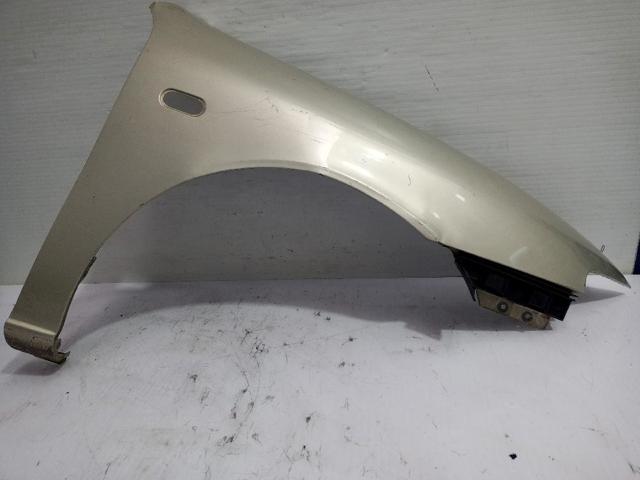 Aleta delantera derecha 1M0821022 VAG