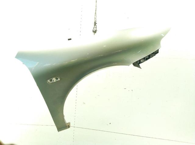 Aleta delantera derecha 1M0821022 VAG