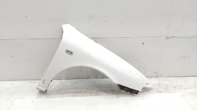 Aleta delantera derecha 1M0821022 VAG