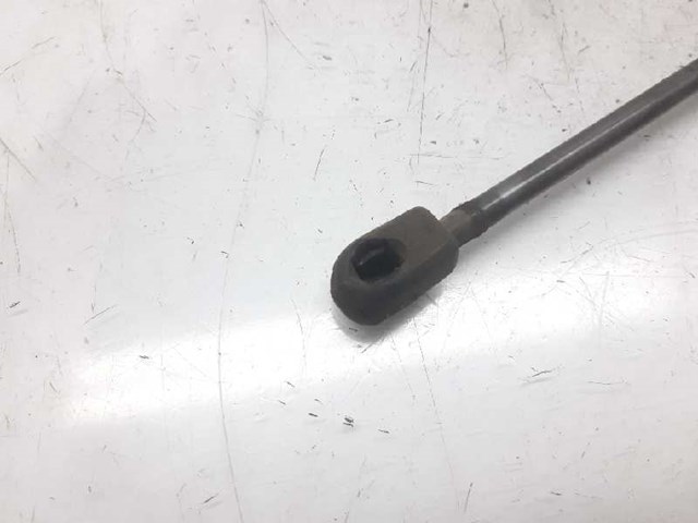1M0823359A VAG Amortiguador de capó  en stock Gandía