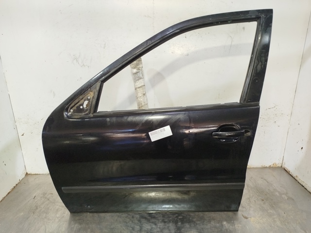 Puerta delantera izquierda Seat Leon segundo mano en Madrid