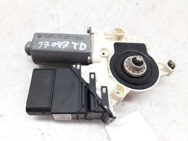 1M0837462A VAG/Seat