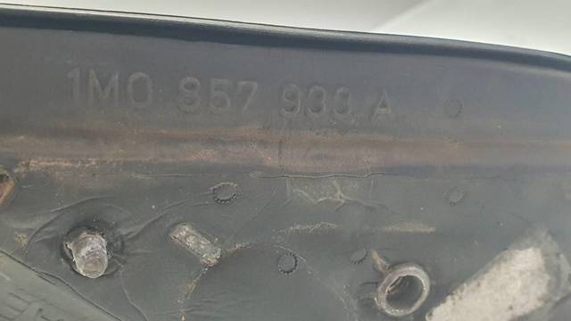 1M0857933A VAG