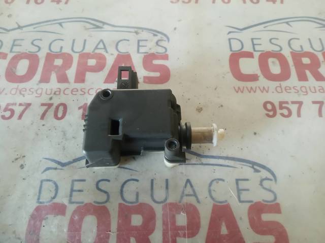 VAG 1M0959781A Motor de apertura/cierre del cierre del maletero (puerta trasera 3/5)  en stock Valencia