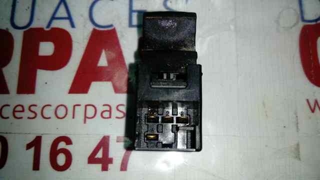 1M0959855 Botón de elevalunas delantero derecho  en stock Sabadell
