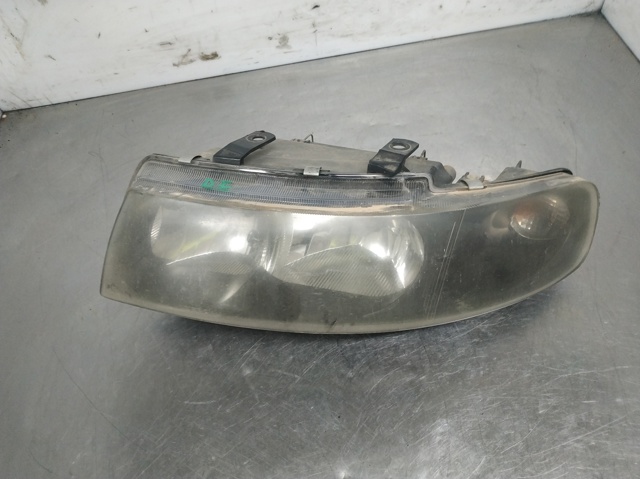 VAG 1M1941001D Faro izquierdo  comprar en Albacete