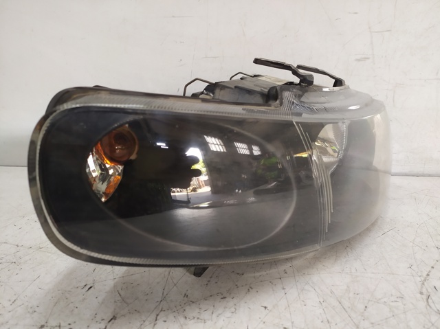 1M1941002D Faro derecho  en stock Granada