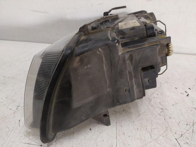 VAG 1M1941002D Faro derecho  en stock Terrassa