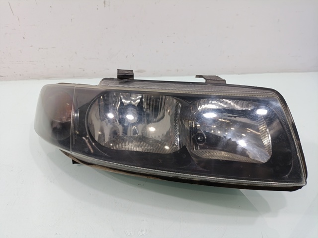1M1941016 Faro derecho  comprar en Reus
