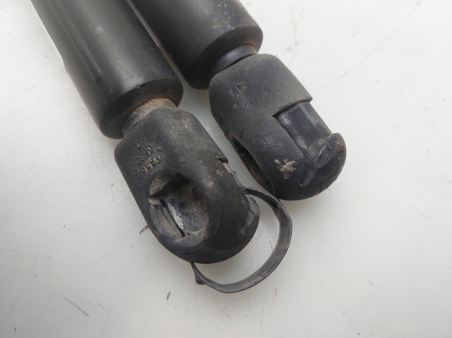 1M5827550B Amortiguador maletero comprar Almería