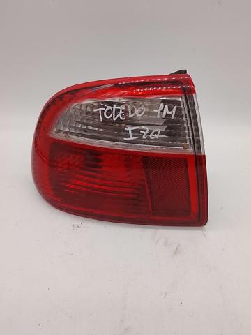 1M5945111 VAG Piloto trasero izquierdo  disponible Ourense
