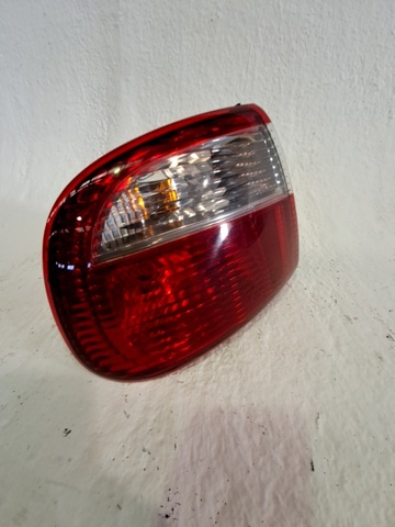 1M594511101C VAG Piloto trasero izquierdo  disponible Vigo
