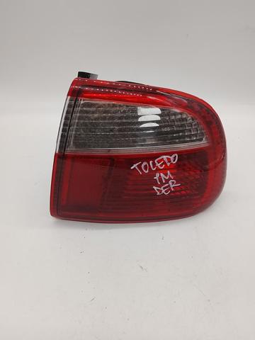 1M5945112 Piloto trasero derecho  en stock Sabadell