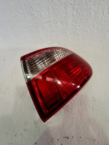 1M594511201C Piloto trasero derecho  en stock Sabadell