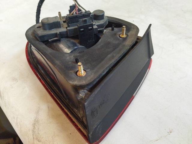 1M5945257 VAG Placa de contacto de luz trasera  en stock Córdoba
