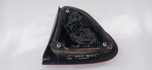 VAG 1M6945095A Piloto trasero exterior izquierdo  en stock Salamanca