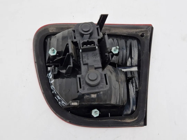 VAG 1M694510701C Piloto trasero interior izquierdo  disponible España