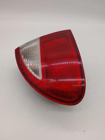 1M694511101C Piloto trasero exterior izquierdo  en stock Sabadell
